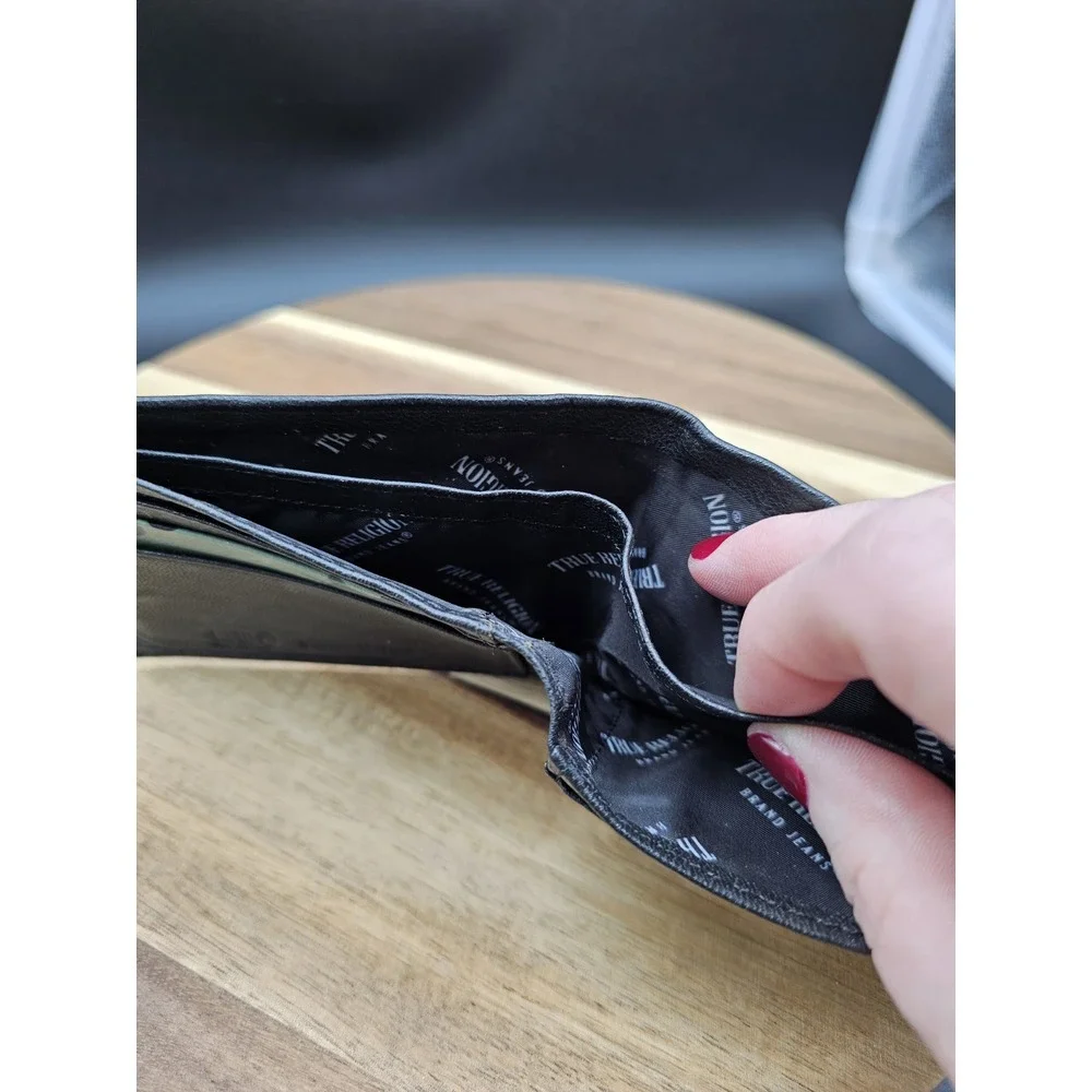 True Religion GENUINE LEATHER WALLET‎ Bi-Fold BLACK / CAMO HORSESHOE